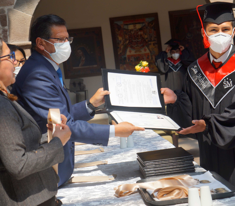 Ceremonia de Titulación — Promoción 2026